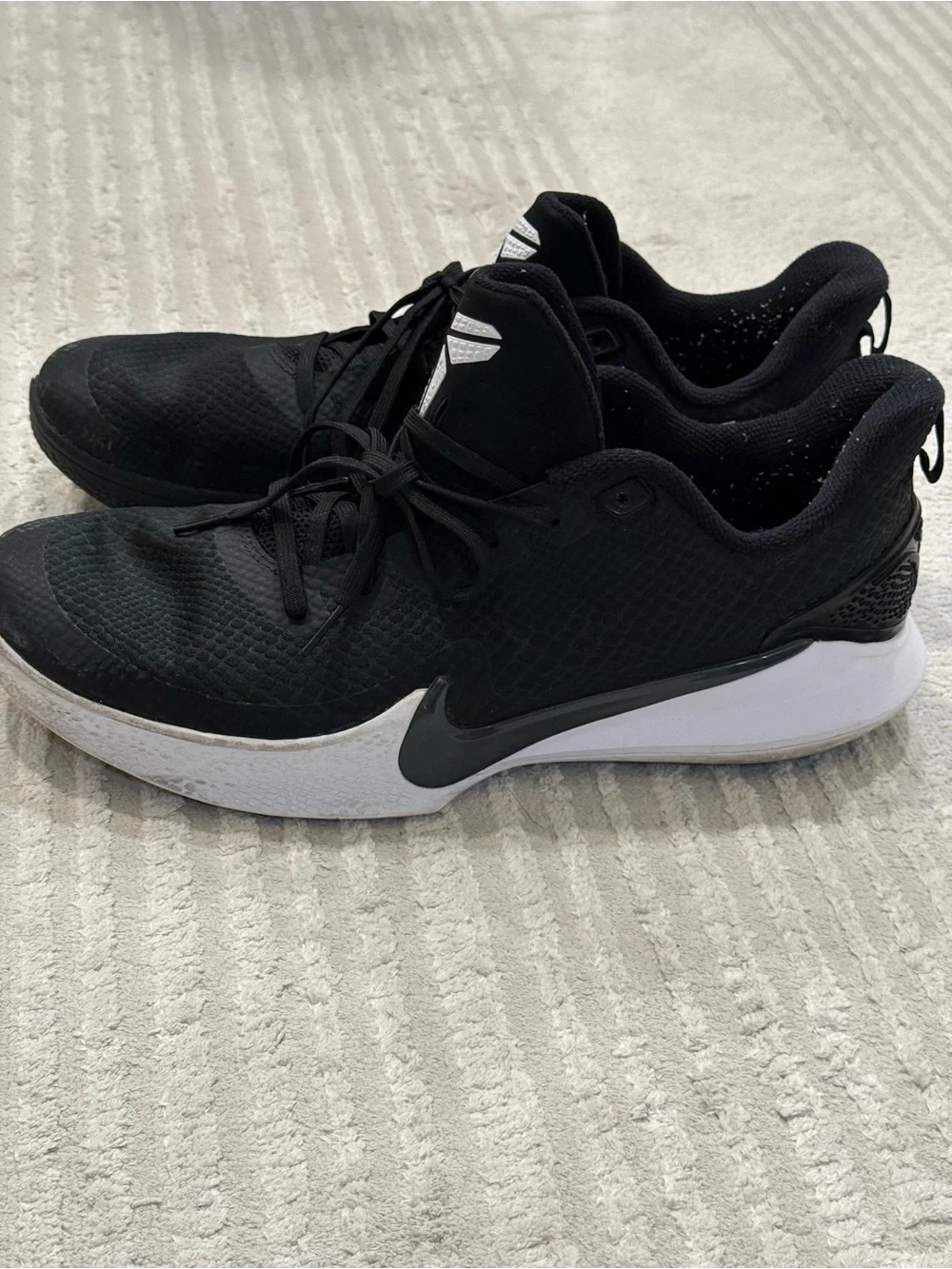 Nike Mamba Focus Basketball Shoe Mens 13 Black White AJ5899-002 Kobe Bryant Low